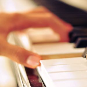 胡连馨提取码13s的获取方式
